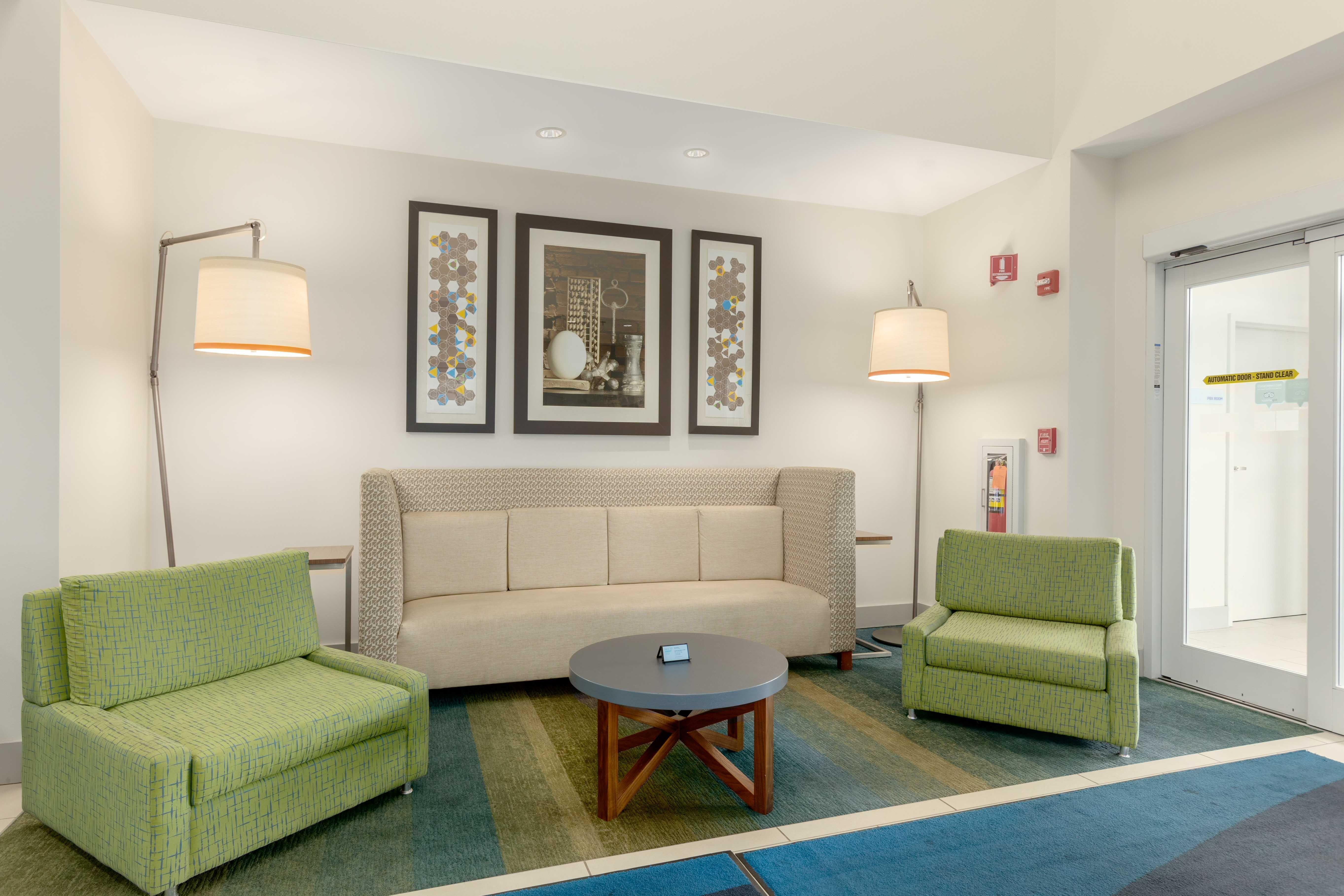Holiday Inn Express Hotel & Suites Binghamton University-Vestal By Ihg Εξωτερικό φωτογραφία